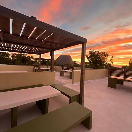 Loukaz -Entire Rental Units W Panoramic Rooftop Coteau Raffin Eksteriør bilde